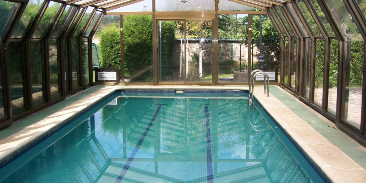 Swimming Pool Contractors in Dubai: Designing Luxury, Comfort, and Durability